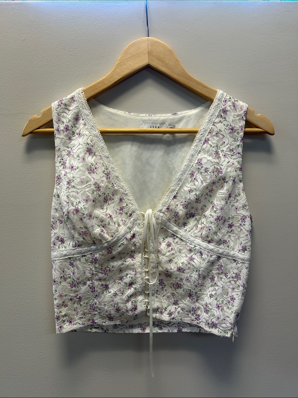 Cottagecore Floral Lace-Trim Tie-Front Crop Top - White with Purple Flowers